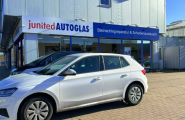 junitedAutoglas Eingang