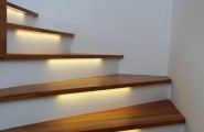 Treppe mit LED Beleuchtung 