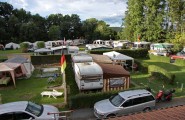 Wohnwagen auf dem Campingplatz Düderode in Kalefeld